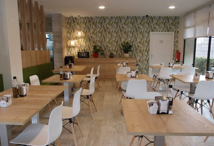 Hospedium Hotel Abril