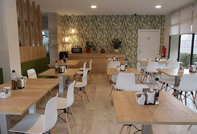 Hospedium Hotel Abril