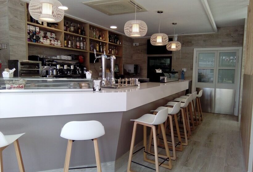 Hospedium Hotel Abril