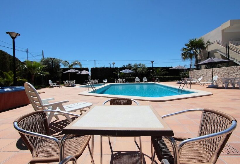 Hospedium Hotel Abril