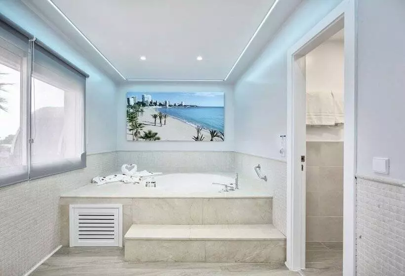 Hospedium Hotel Abril