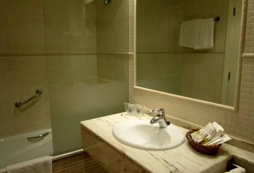 Hospedium Hotel Abril