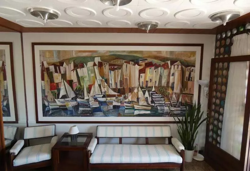 Hostal Port Fornells