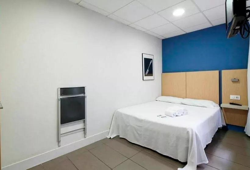 Хостел Putxet By Gaiarooms