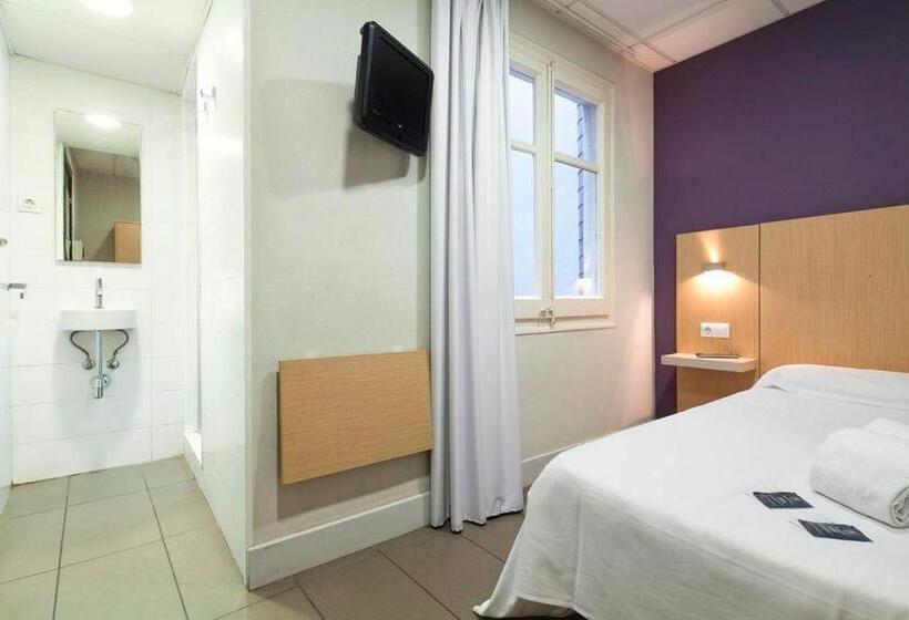 مسافرخانه Putxet By Gaiarooms