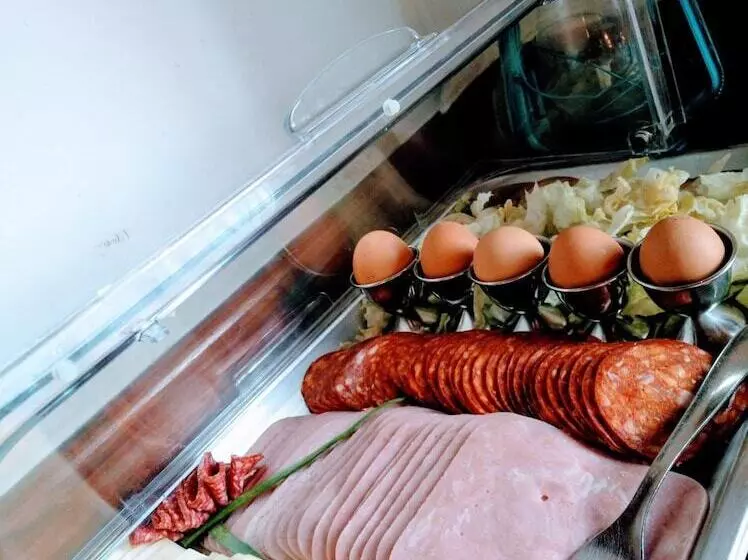 Хостел Zhimbad B&b By The Sea