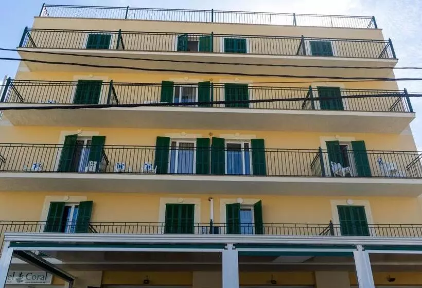 호텔 Coral Beach House & Food