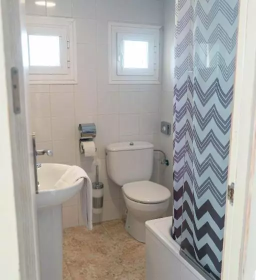 호텔 Coral Beach House & Food