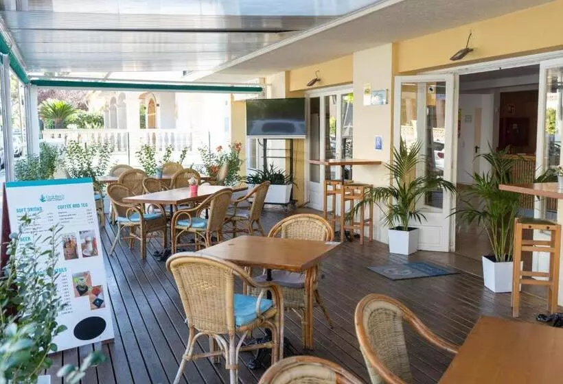 호텔 Coral Beach House & Food