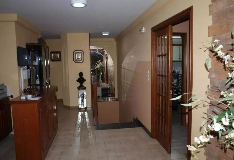 호텔 Francisco Javier