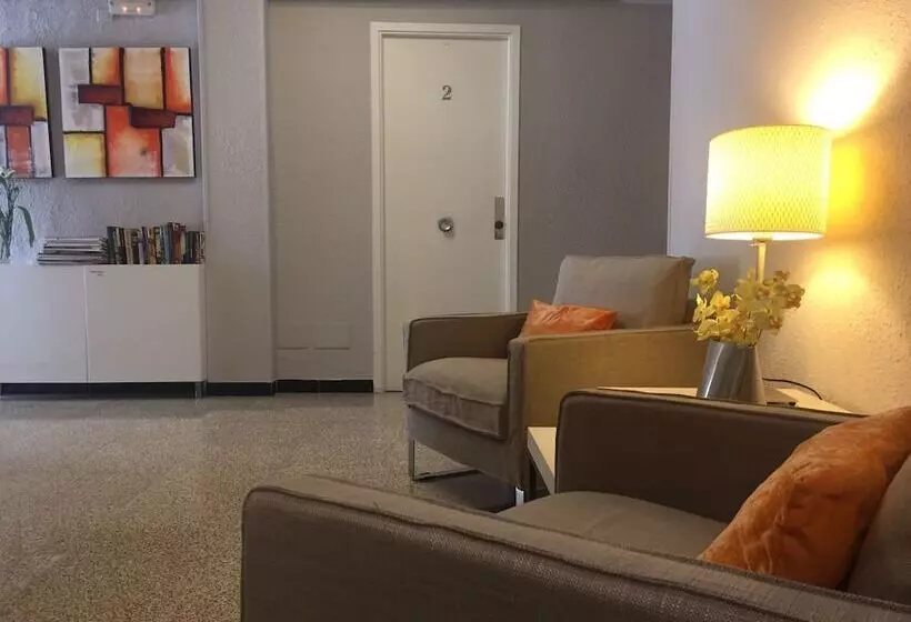 酒店 Hostal Jakiton