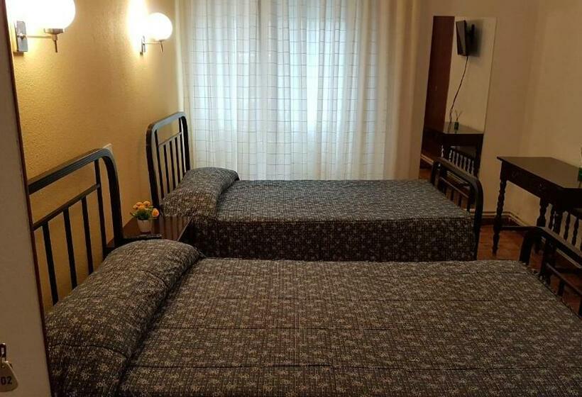 בית מלון כפרי Hostal Sierra