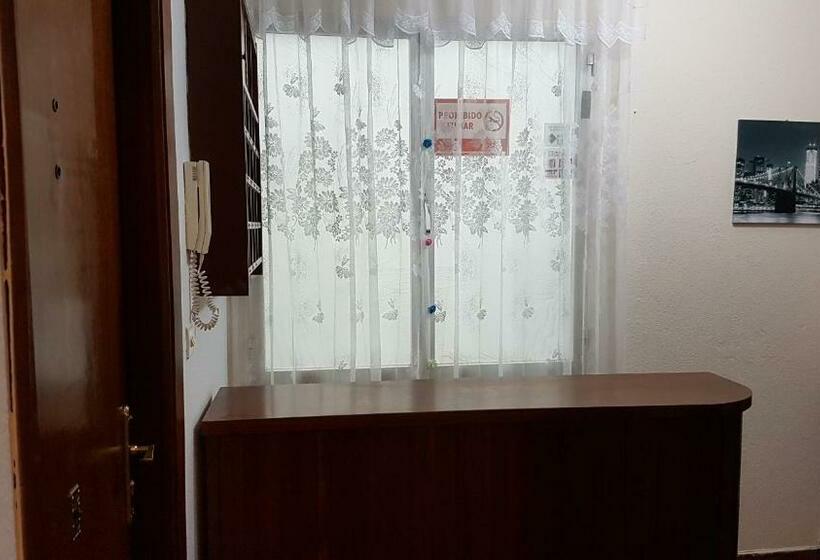 בית מלון כפרי Hostal Sierra