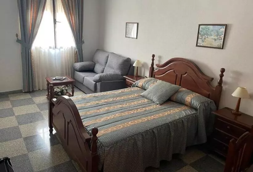 Отель Hostal Las Palomas
