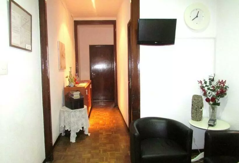 Отель Hostal Lima
