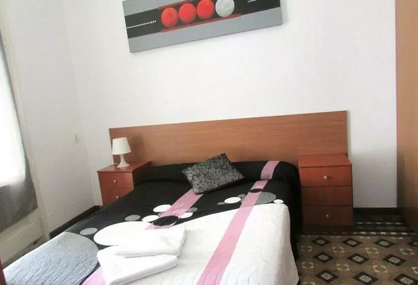 Отель Hostal Lima