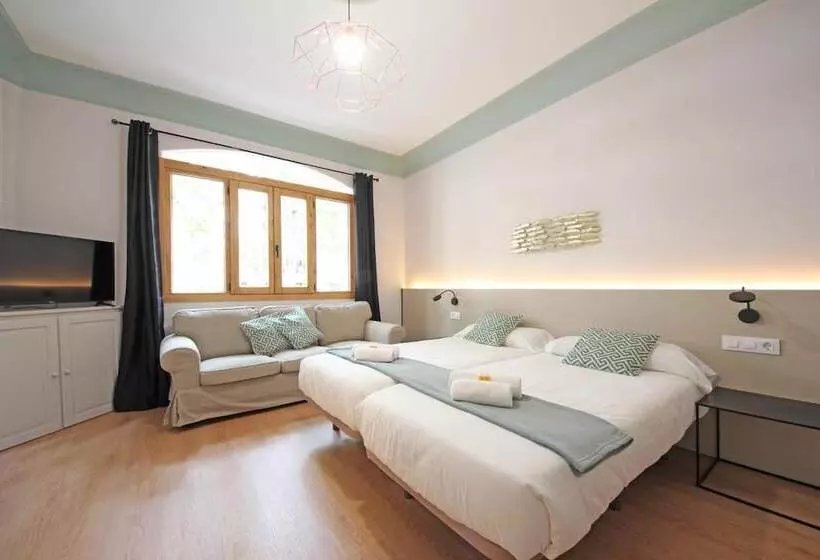 هتل Regina Selfcheckin Smart Rooms