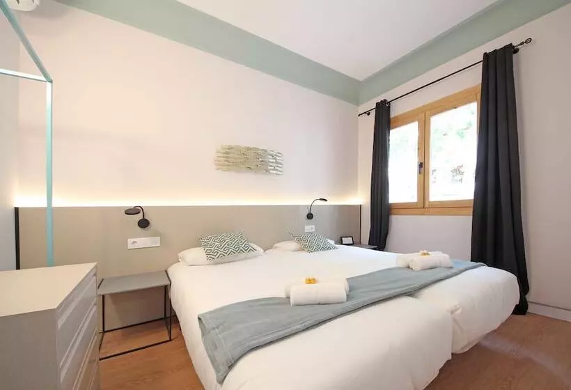 هتل Regina Selfcheckin Smart Rooms