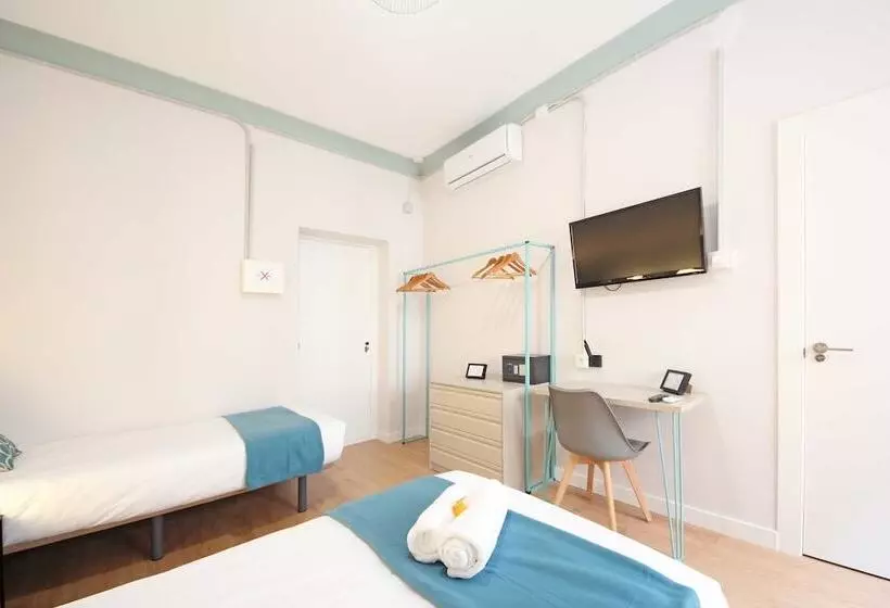 هتل Regina Selfcheckin Smart Rooms