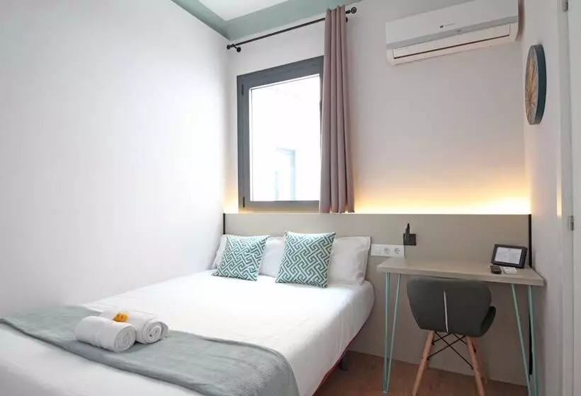 هتل Regina Selfcheckin Smart Rooms