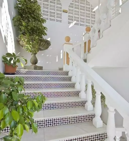 هتل Hostal Europa