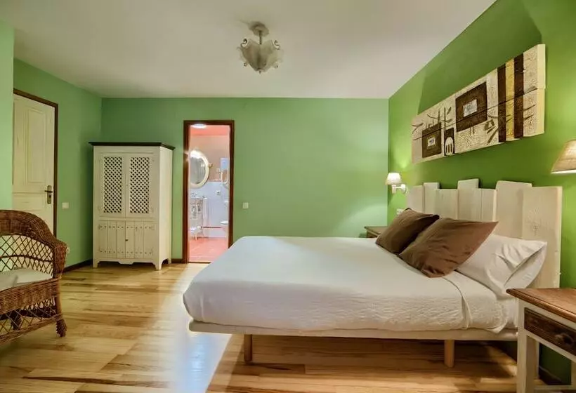 בית מלון כפרי Hostal Almadiero