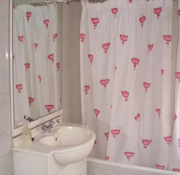 호텔 Hostal Hilton