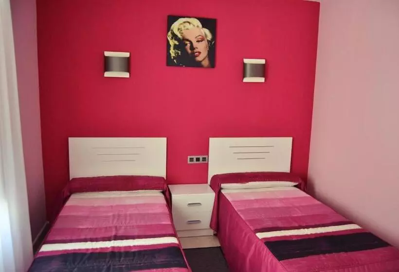 酒店 Hostal La Corte