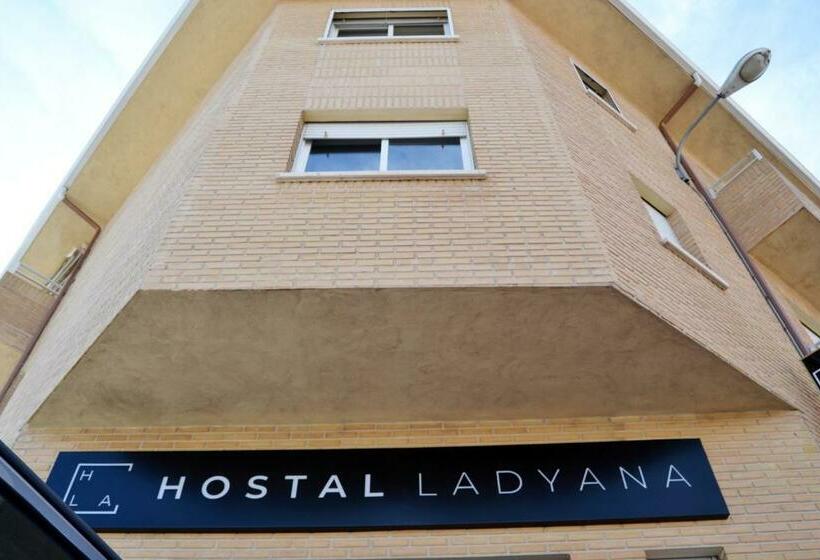 فندق Hostal Lady Ana Maria