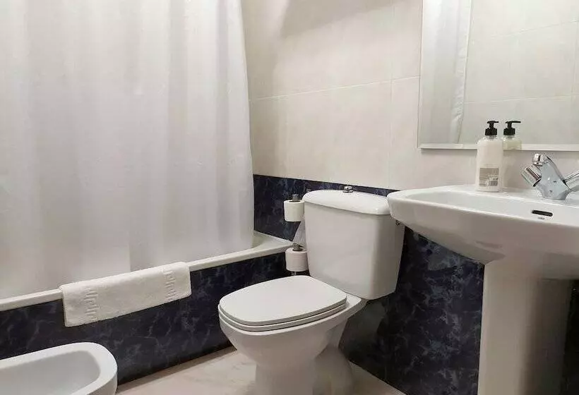 Отель Hostal Lady Ana Maria