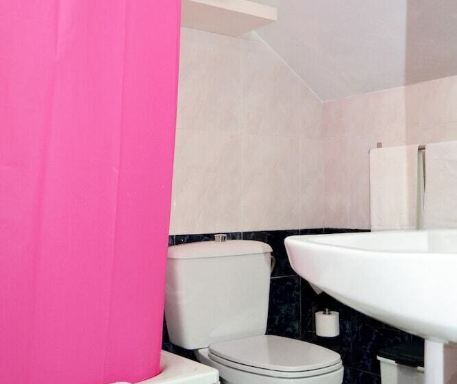 فندق Hostal Lady Ana Maria