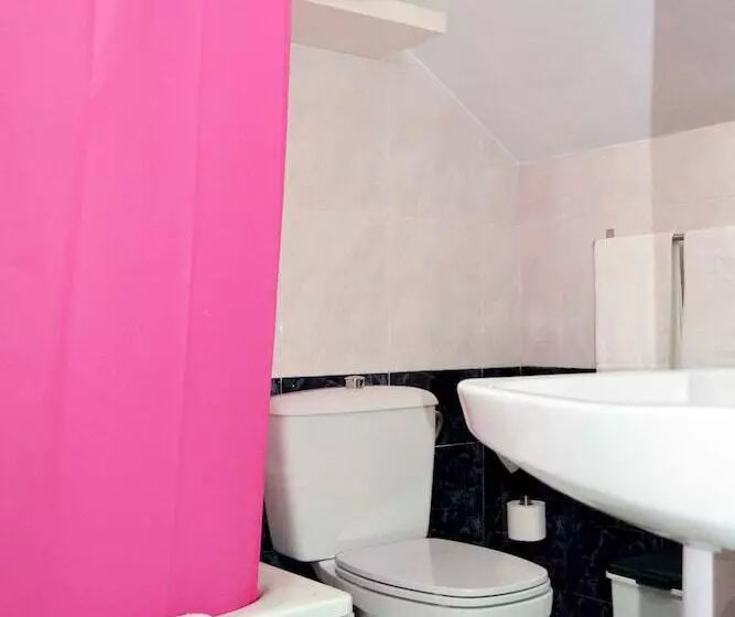 Отель Hostal Lady Ana Maria