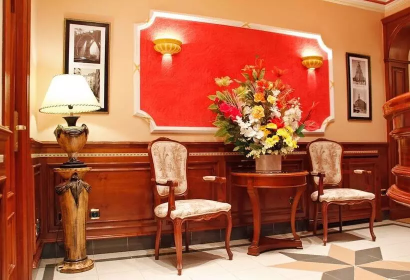هتل Hostal Victoria Ii