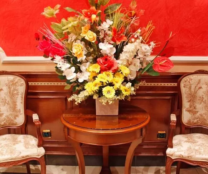 هتل Hostal Victoria Ii