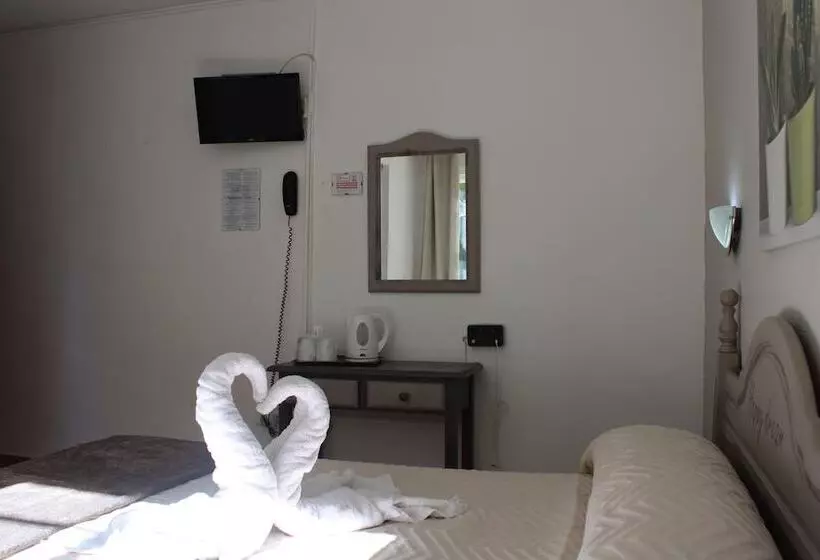 Отель Hostal Virgen Del Rocio Ii