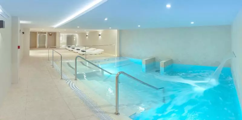 ホテル Rh Victoria & Spa