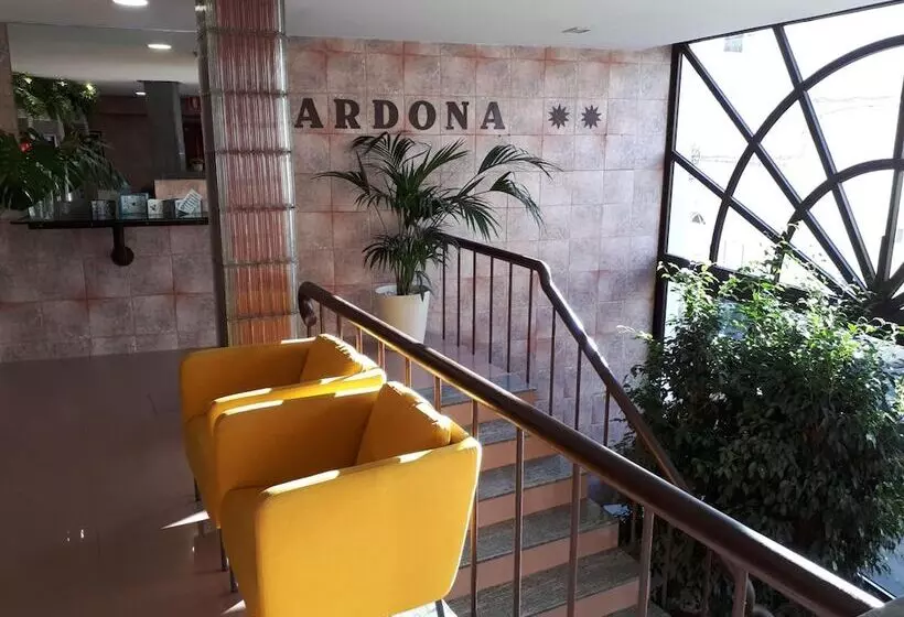 ペンション Hostal Residencia Cardona