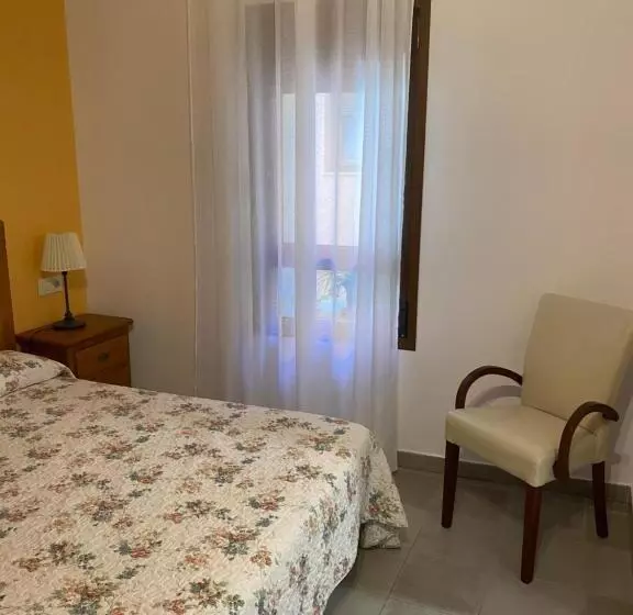Отель Hostal Casa Vispe