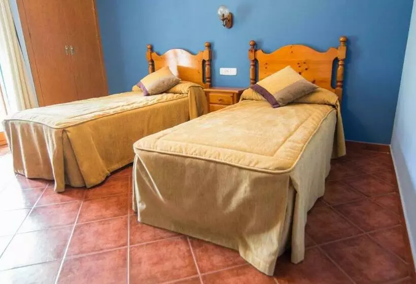 호텔 Hostal Restaurante Asador Pañart