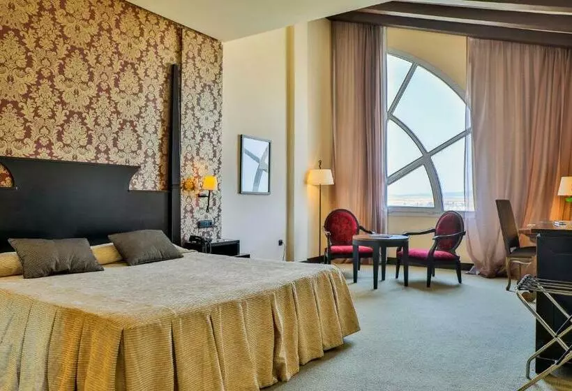 فندق Velada Merida