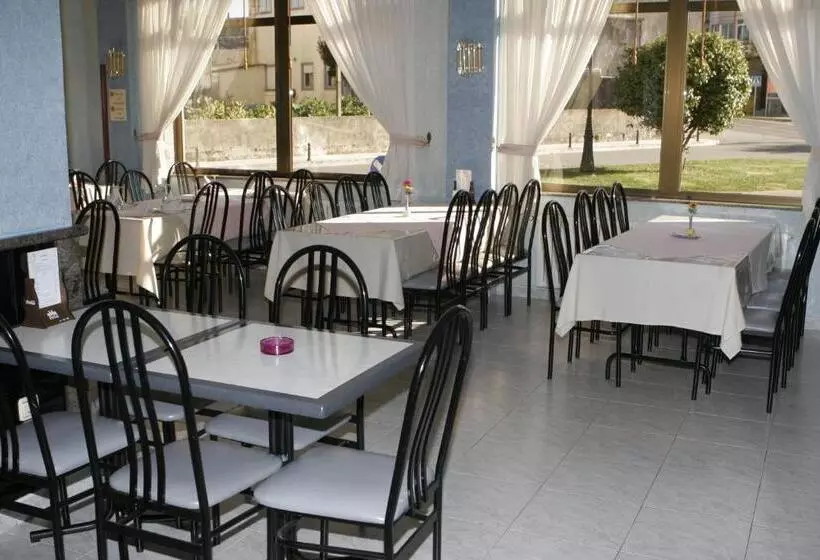 בית מלון כפרי Xallas