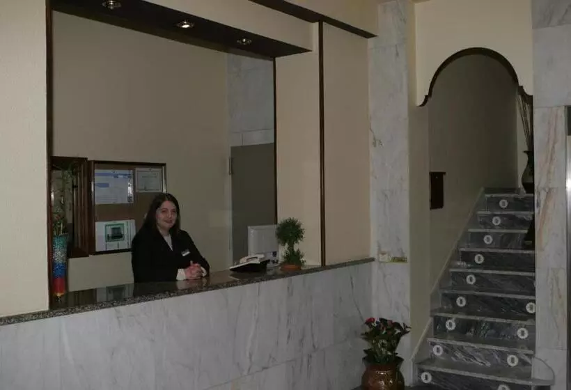 בית מלון כפרי Xallas