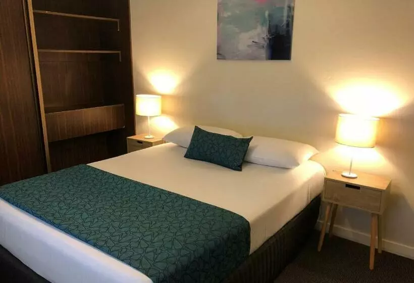 Greenways Apartments