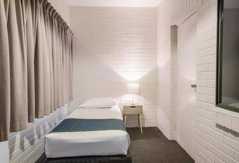 Greenways Apartments