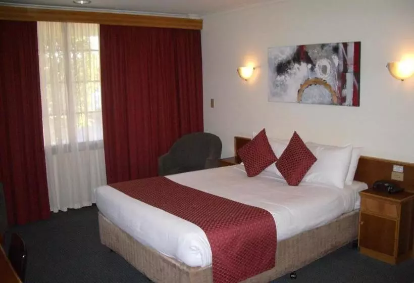 בית מלון כפרי Aviators Lodge