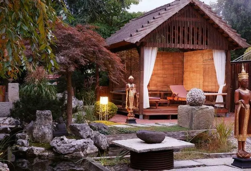 Hotell Ayurveda Resort Mandira