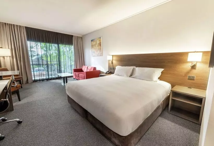 Szálloda Doubletree By Hilton Alice Springs