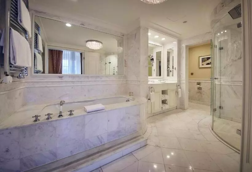 Falkensteiner Schlosshotel Velden – The Leading Hotels Of The World