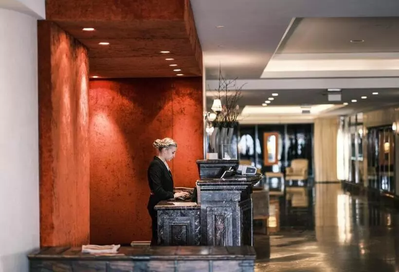 Falkensteiner Schlosshotel Velden – The Leading Hotels Of The World