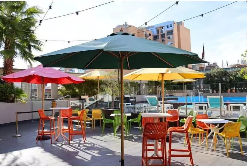 فندق Grand Chancellor Adelaide